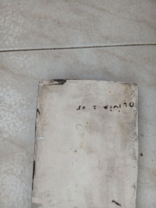Quadro cerâmica esculpido