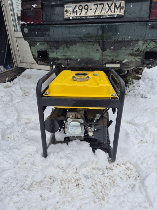 Продам генератор 2.2- 2.5кВт