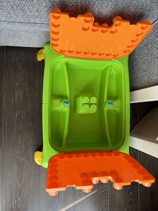 Mesa de Actividade de Construção Molto Blocks+Caixa de Blocos