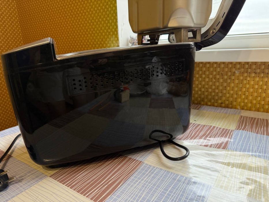 Продам хлібопічку gorenje