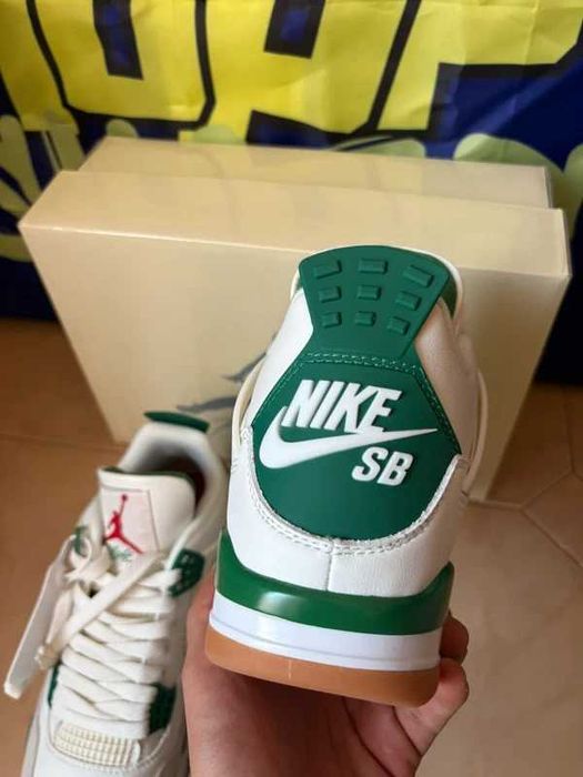 Jordan 4, czarne  .43