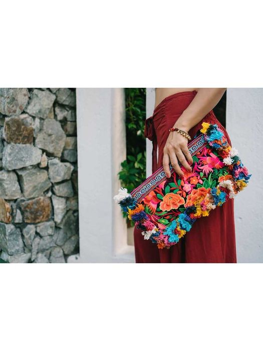 Modna Torebka Etniczna z pomponami