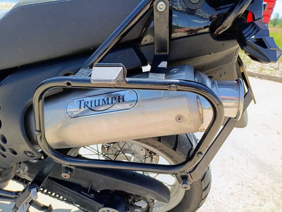 Moto trail clássica Triumph Tiger 900 T400