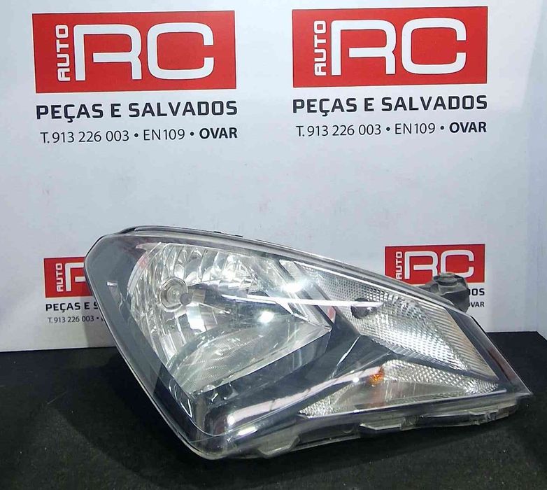 Ótica / Farol Direito 1EJ01067102 - SEAT Mii