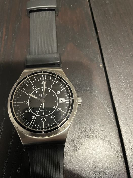 Relogio Swatch YIS403 Sistem Arrow 51 Irony