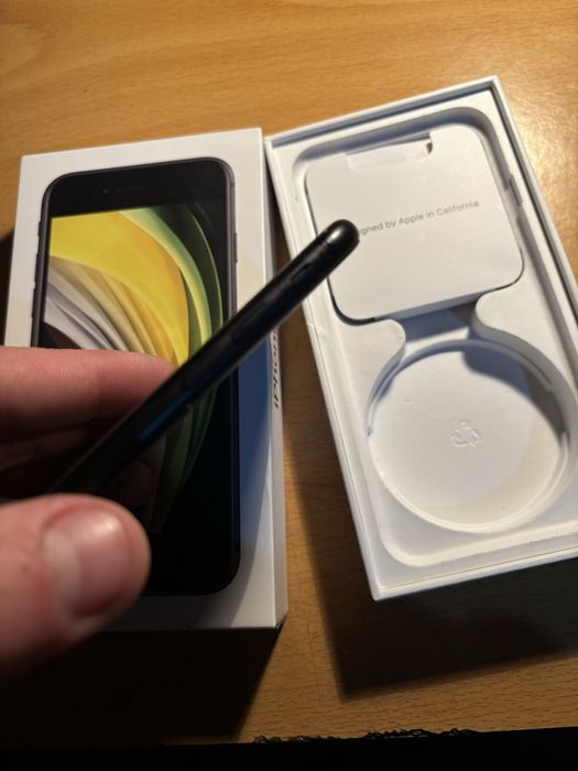 iPhone SE 2020 | 100% Bateria | iOS 26