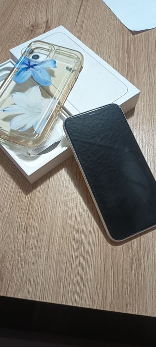 iPhone 11 iPhone 11