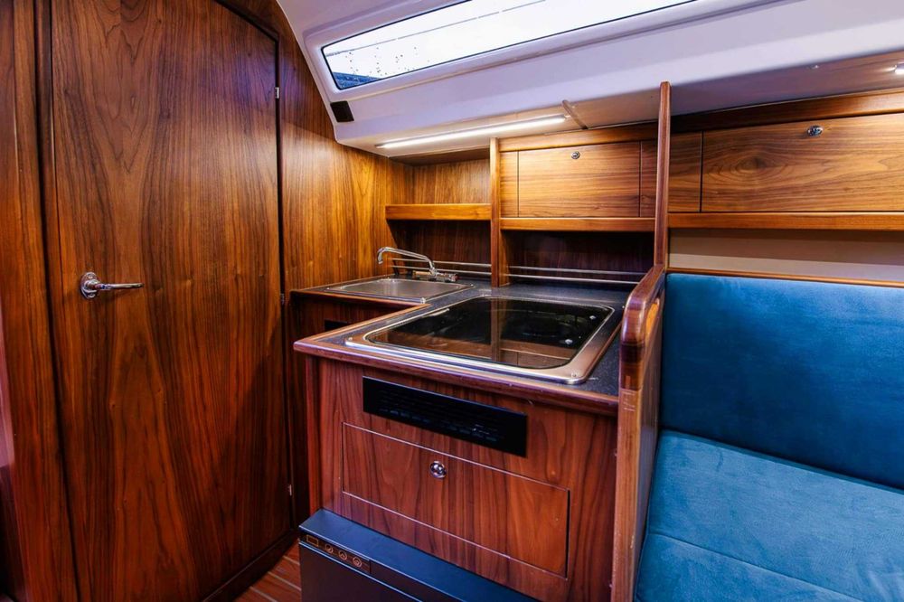 Czarter  NOWY  JACHT Antila 26 cc (26.2) Ster Strumieniowy Jeziorak