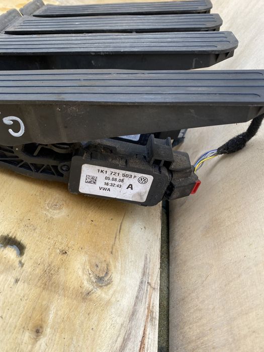 Педаль газу акселератор Passat B6 B7 Golf 4 5 6 Touran Caddy Octavia ...