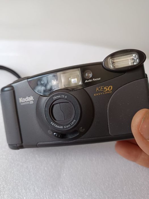 Плёночный фотоаппарат.