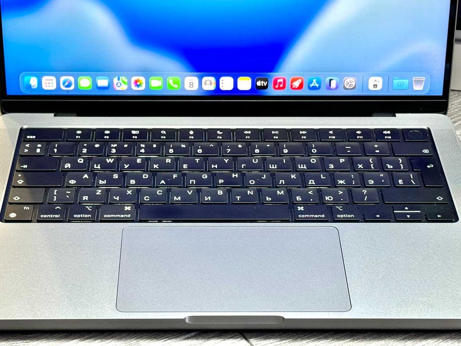 Macbook Pro A2442 / 14'' / M1 Pro / 16Gb / SSD 1Tb / Повний комплект