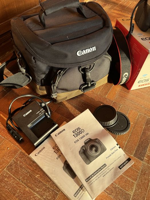 Máquina Fotográfica Reflex Canon EOS 1300D 18-55IS