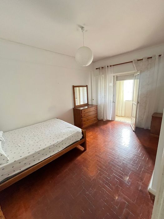 Quarto para arrendar