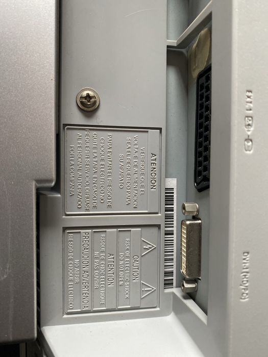 TV - Televisor Philips 15PF4121/01 — A Funcionar