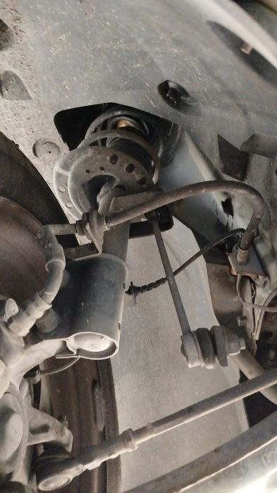 Amortecedor frente esquerdo RENAULT Twingo III (BCM_)