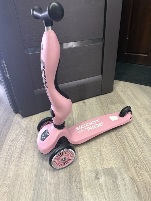 Продам самокат-біговел Scoot & Ride Highwaykick 1 рожевий
