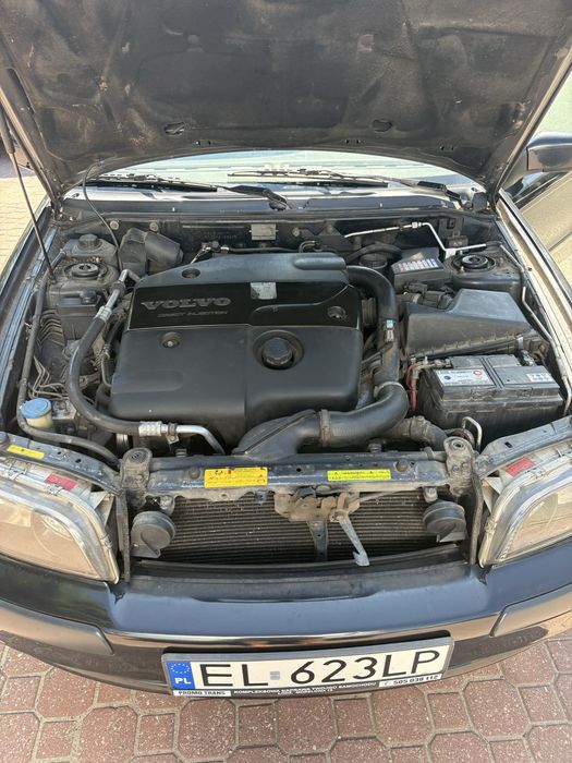 Volvo v40 1.9D 2001
