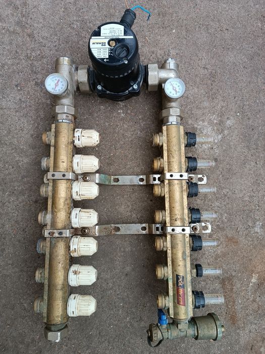 Коллектор теплого пола на 7 контурів Гребенка бронза