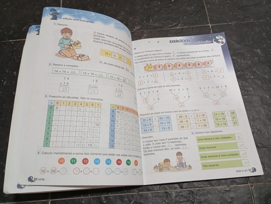 Livro escolar de matemática