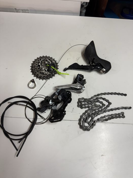 Pack shimano ultegra R8000 11V- Manete esquerda + Desviador frente+ Desviador traseiro+ Corrente