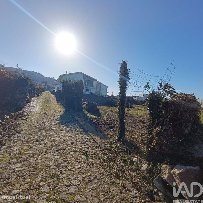 Terreno em Moledo e Cristelo