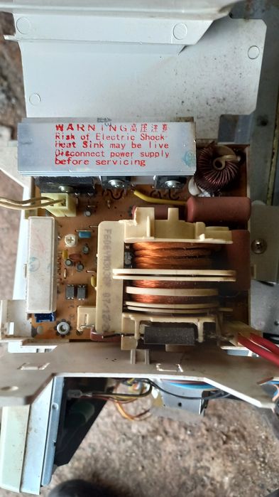 Панель керування мікрохвильовою пічкою Панасонік NN-GT347W