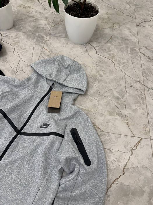 Зіп худі Nike Tech Fleece чорне / сіре S–M–L