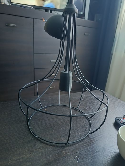 Lampa sufitowa czarna