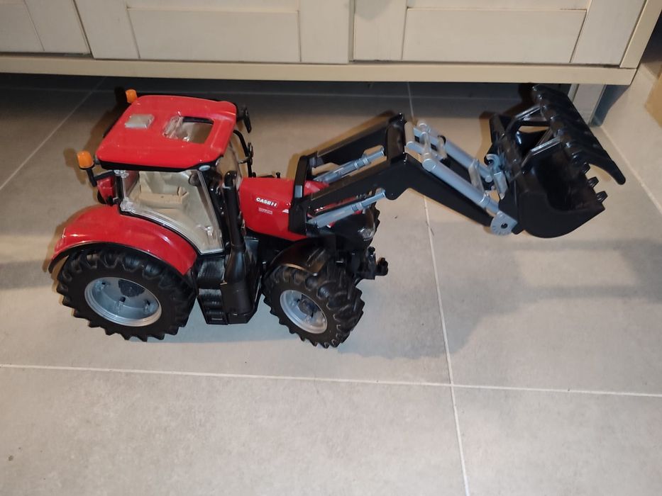 Traktor bruder case 300