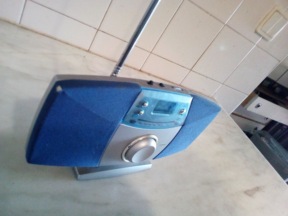 Rádio Despertador Antigo (Avaria)