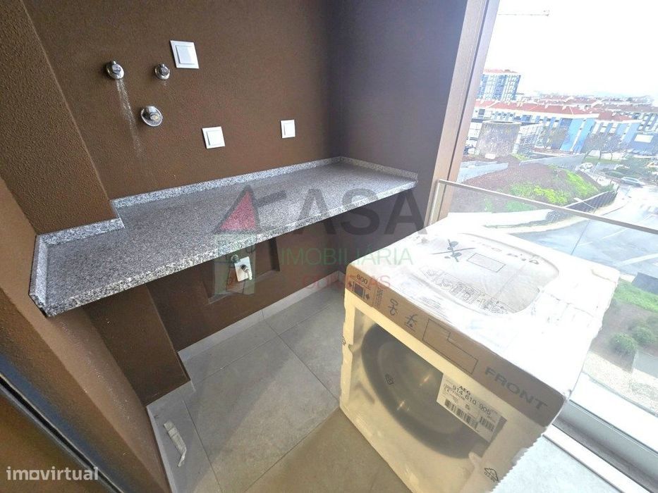 Apartamentos T2 e T3 em condomínio fechado com piscina