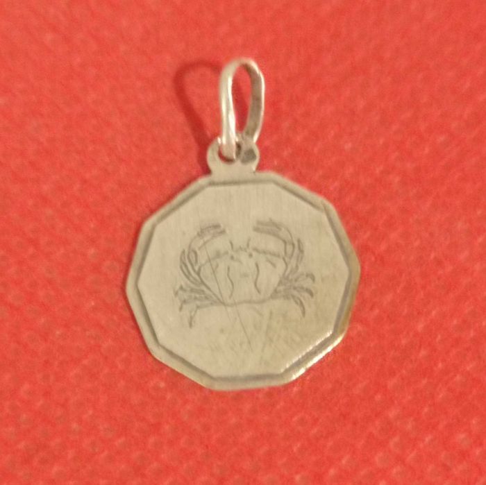 Pendente de prata signo de caranguejo