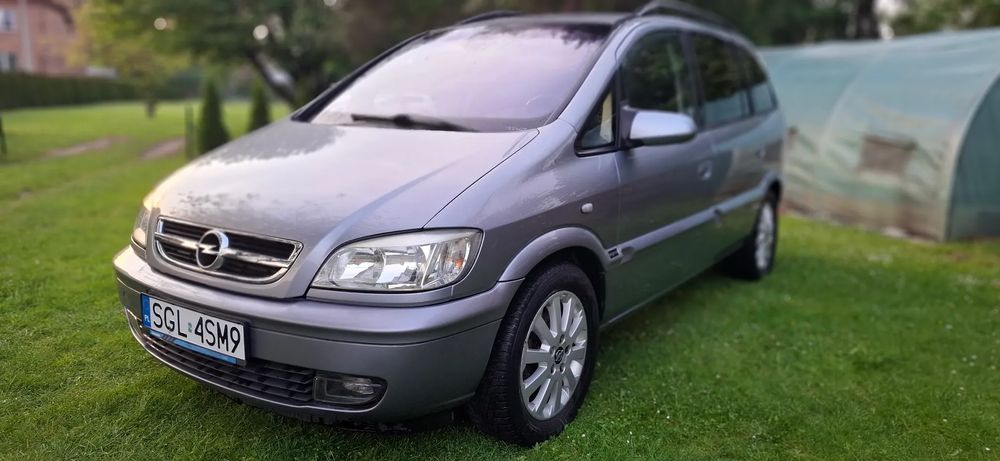 Opel Zafira 1.8 16V Elegance
