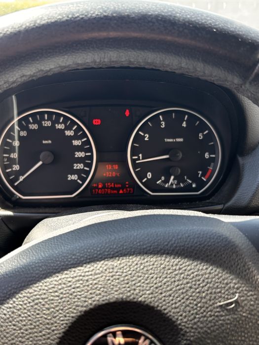 Bmw seri 1 e87  2,0 b r.2010