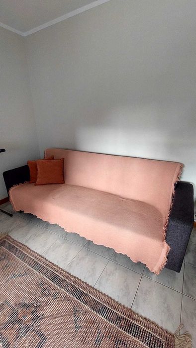 Sofá-cama 3 lugares - Conforama - Medida: 2,20x0,80