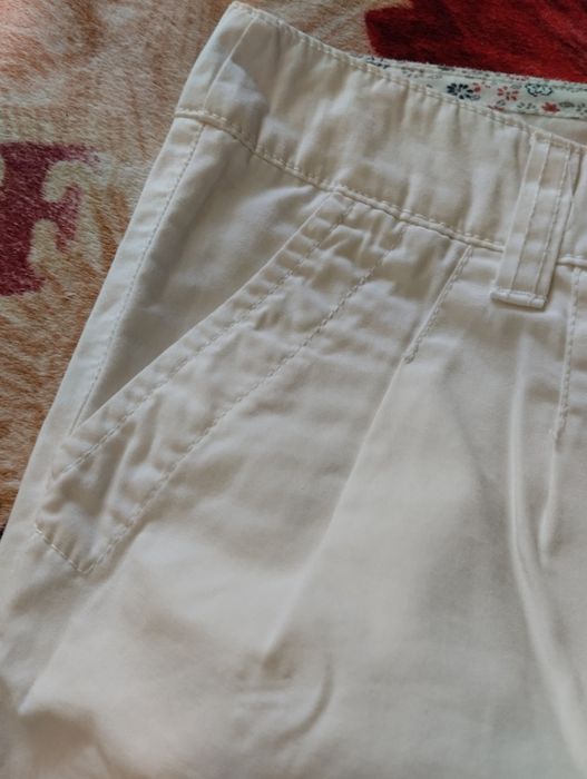 Білі літні штани