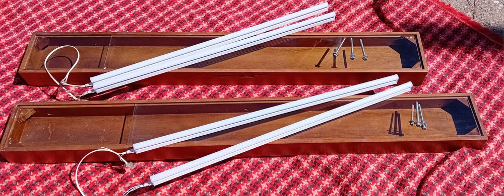 Prateleiras expositor em madeira para bebidas