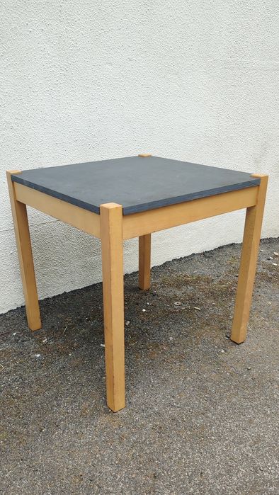 Mesa nórdica vintage em faia e xisto