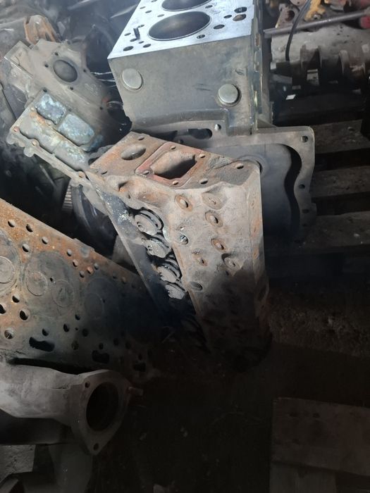 Silnik perkins AA 1004 AB części blok głowica wał podstawa alternator