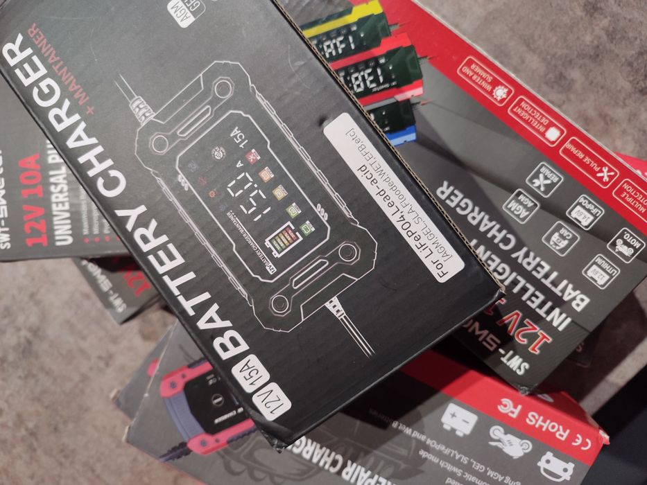 Зарядное устройство для аккумулятора  12V 10A ,12V 15A. Импульсное.