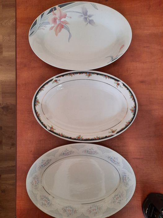 Блюда фарфорові  (36×25)