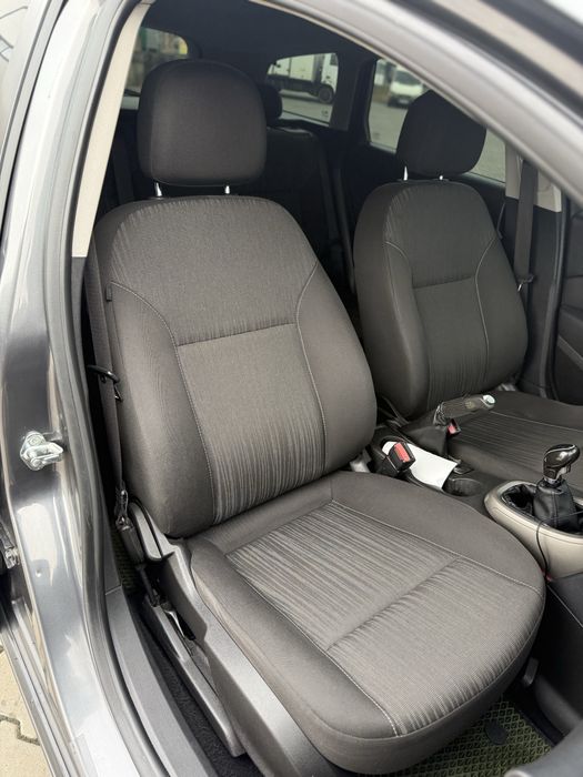 Продам Opel Astra j 2011p