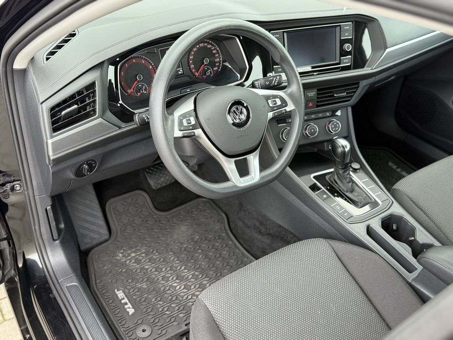 Volkswagen Jetta 2019