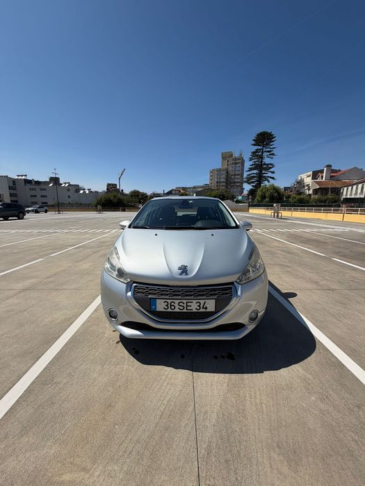 Peugeot 208 1.4 HDi