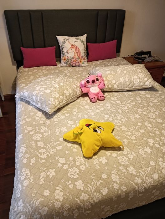 Cama de casal com colchão
