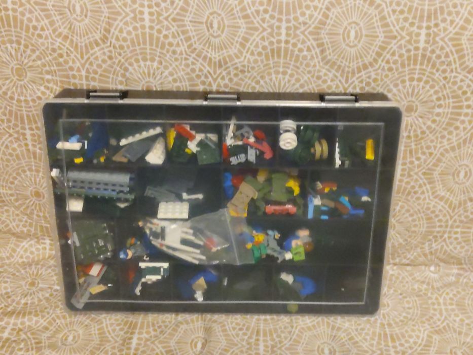 продаю Lego насипом