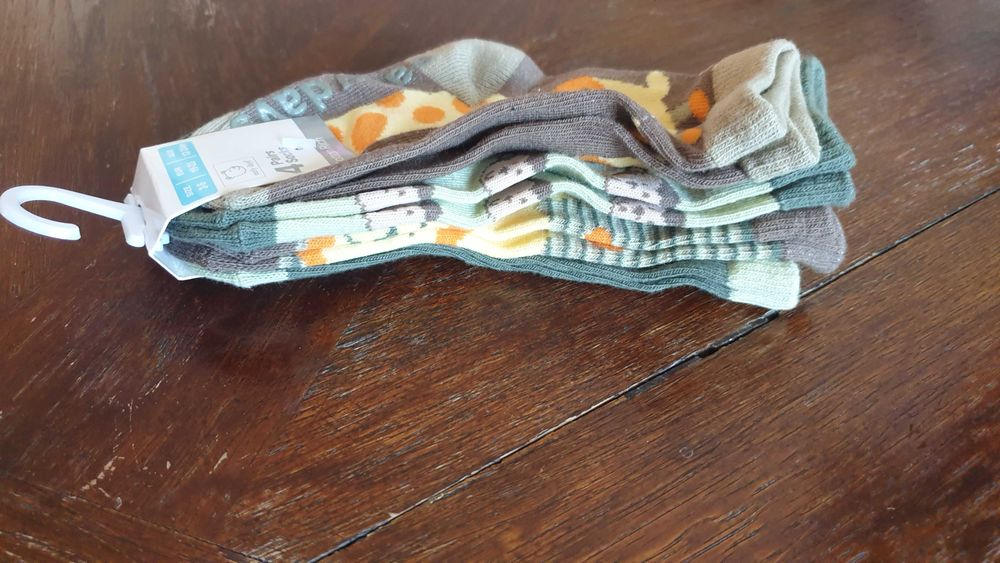 Skarpetki dziecięce 12-24m   pakiet 4 par