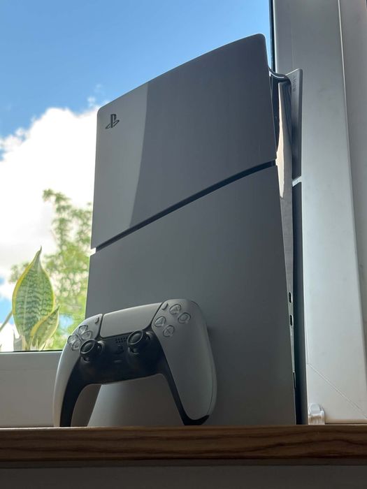 Konsola PS5 z Padem 1TB