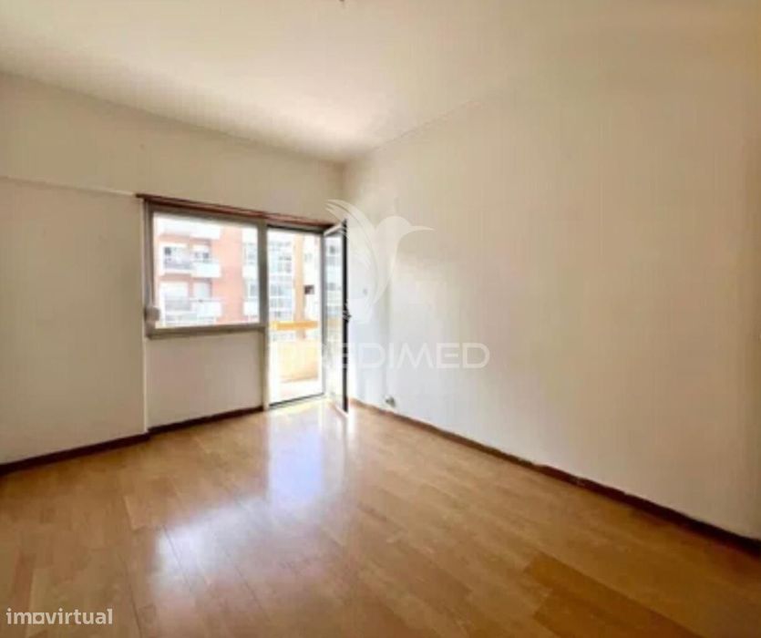 T2 Apartment - Oeiras