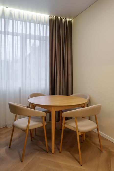 2-к новобудова біля Кварцу